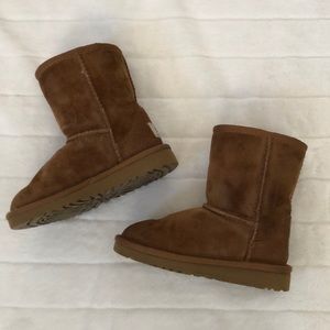Classic Brown UGGS - Toddler